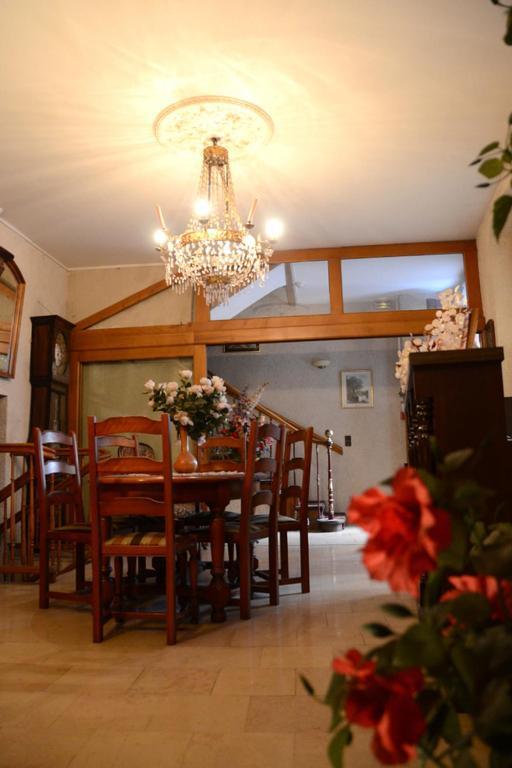 Auberge De La Poste Villefranche-de-Rouergue Zewnętrze zdjęcie